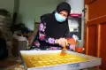 Produsen Kue Kering Lebaran di Malang Kewalahan, Pesanan Tembus 400 Toples Per Hari
