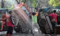 Libur Lebaran, 150 Ton Sampah Diangkut dari Penampungan Sampah Rawajati