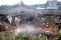 Pencarian Korban Tanah Longsor di Desa Cipelang Bogor