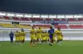 Latihan Arema FC Jelang Uji Coba Lawan PSIS di Stadion Jatidiri Semarang