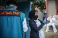 Pemeriksaan Hewan Ternak Terduga Terjangkit PMK di Bandung