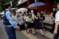 Ribuan Pelayat Padati Kuil Zojoji Jelang Pemakaman Eks PM Jepang Shinzo Abe