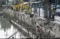 Pembangunan Turap Sungai di Jakarta