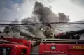 Kebakaran Dahsyat Pabrik Paralon di Tangerang