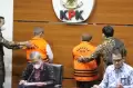 KPK Tahan Tersangka Kasus Dugaan Korupsi Stadion Mandala Krida