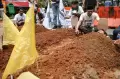Aksi Kubur Diri Menolak Penggusuran Makam Syekh Buyut Jenggot di Tangerang
