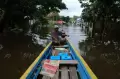 Banjir Setinggi 2 Meter Rendam 10 Kecamatan di Sintang Kalbar
