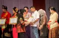 Mensos Risma Hadiri Puncak HKSN dan HDI 2022 di Klungkung Bali