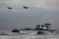 Aksi Prajurit TNI AL Saat Admiral Insprection di Perairan Teluk Jakarta