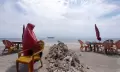 Pesona Pantai Pasia Tiku Tanjung Mutiara di Kabupaten Agam