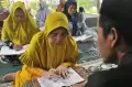 Semangat Belajar Membaca Al Quran Warga Lanjut Usia