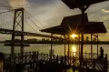 Menikmati Senja di Wisata Tepi Sungai Barito