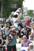 Ribuan Umat Muslim Laksanakan Salat Idul Adha di Jatinegara Barat