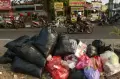 Dampak Penutupan TPST Piyungan, Sampah Warga Menumpuk di Alun-alun Kidul