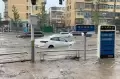 Mobil Bergelimpangan Dua Tewas, Beijing Dihantam Topan Doksuri