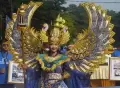 Peragaan Busana Kontemporer Bahan Daur Ulang Meriahkan Pawai Budaya HUT RI di Banten
