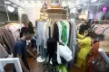 Sentra Fashion Impor Little Bangkok di Tanah Abang