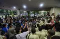 Demo Rektor Universitas Pancasila, Mahasiswa UP Blokir Jalan Raya Lenteng Agung