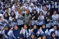 Momen Mengharukan Pelepasan Kepala Sekolah di SMPN 27 Semarang