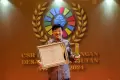 Smartfren Raih CSR & PDB Awards 2024 dari Kemendesa PDTT