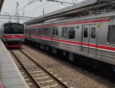 KAI Commuter Line Minta Maaf Perjalanan KRL Cikarang-Tambun Terlambat