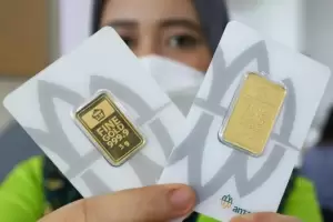 Awal Pekan Turun Seceng, Harga Emas Hari Ini Rp937.000 per Gram