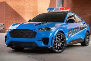 Kepolisian Kota New York Beli 184 Unit Mobil Listrik Ford Mustang Mach-E GT