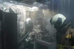 Korsleting Listrik, Rumah 2 Lantai di Cakung Ludes Terbakar