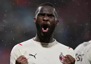 Mike Maignan dan Fikayo Tomori Korban Rasisme saat AC Milan Bentrok Cagliari