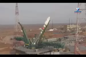 Gantikan Roket Soyuz Rusia, SpaceX Siap Luncurkan Satelit Internet OneWeb