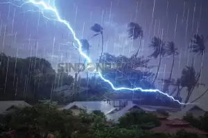 Cuaca Jakarta Hari Ini; Pagi Cerah, Malam Waspada Hujan Angin