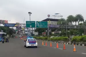 Siang Ini Jalur Puncak Bogor One Way Arah Jakarta