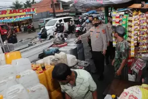 Sambangi Distributor Minyak Goreng Curah, Polisi Pastikan Pendistribusian Tak Terhambat
