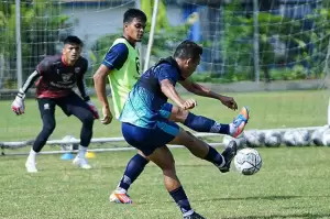 Jelang Bhayangkara FC vs Persib: Trik Maung Bandung Petik 3 Poin Pertama