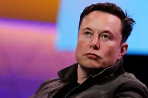 Elon Musk Jual 7,92 Juta Saham Tesla Senilai Rp101,9 Triliun