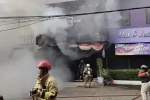 Kebakaran Landa Gedung Sekolah Musik di Rawamangun, Kerugian Capai Rp5 Miliar