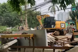 Warga Ancam Seret Lurah Kayuringin Jaya jika Tak Bongkar Bangunan Liar Ormas