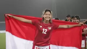 Pemain Timnas Putri Indonesia Zahra Muzdalifah Latihan Bareng Liverpool