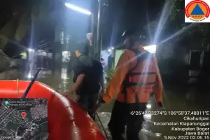 Kali Cibarengkok Meluap, Permukiman di Klapanunggal Bogor Terendam Banjir