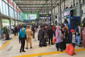 Mulai Jual Tiket, KAI Catat 53.500 Orang Bakal Tinggalkan Jakarta untuk Liburan Nataru