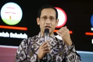 Nadiem: Ketergantungan Siswa dan Guru di Indonesia pada Smartphone Berujung Negatif