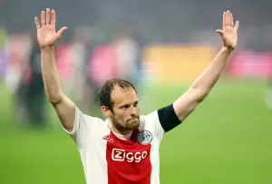 Daley Blind Jadi Pengangguran, Ajax Amsterdam Ogah Perpanjang Kontrak
