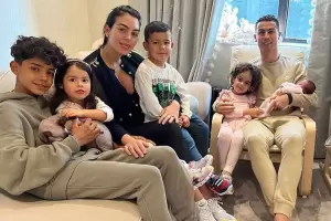 Cara Kerja Ibu Pengganti yang dilakukan Cristiano Ronaldo untuk Lahirkan 2 Anaknya