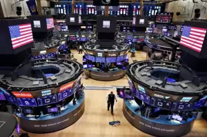 Wall Street Ditutup Jatuh Imbas Meningkatnya Kekhawatiran Perlambatan Ekonomi