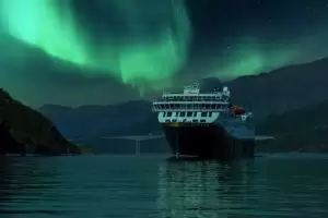 Perusahaan Pelayaran Norwegia Larang Angkut Kendaraan Listrik