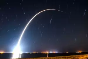 Roket Falcon 9 SpaceX Kirim Muatan Terberat ke Orbit, 56 Satelit Starlink Berbobot 19,4 Ton
