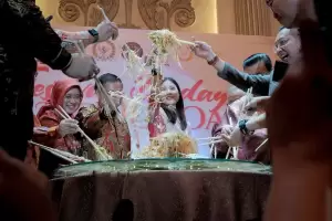 Meriahkan Imlek, Wamenparekraf Angela Tanoesoedibjo: Festival Budaya Tionghoa Jadi Unique Selling Point Kota Medan