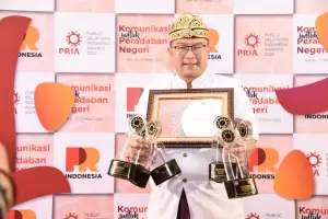 Borong 11 Penghargaan, IPB Kembali Raih Platinum Winner di Ajang PR Indonesia Award 2023