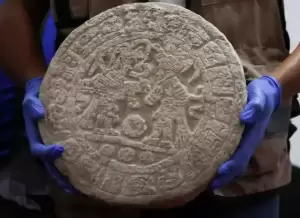 Papan Skor Permainan Bola Bangsa Maya Kuno, Batu Berukir Melingkar Ini Berusia 1.000 Tahun