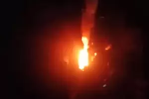 Kebakaran di Permukiman Padat Penduduk Cengkareng Timur, 10 Unit Damkar Diterjunkan